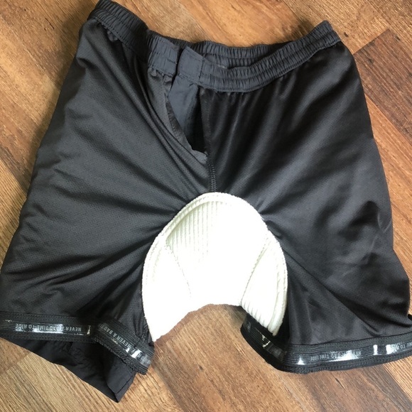 Novara cycling shorts - Picture 9 of 10